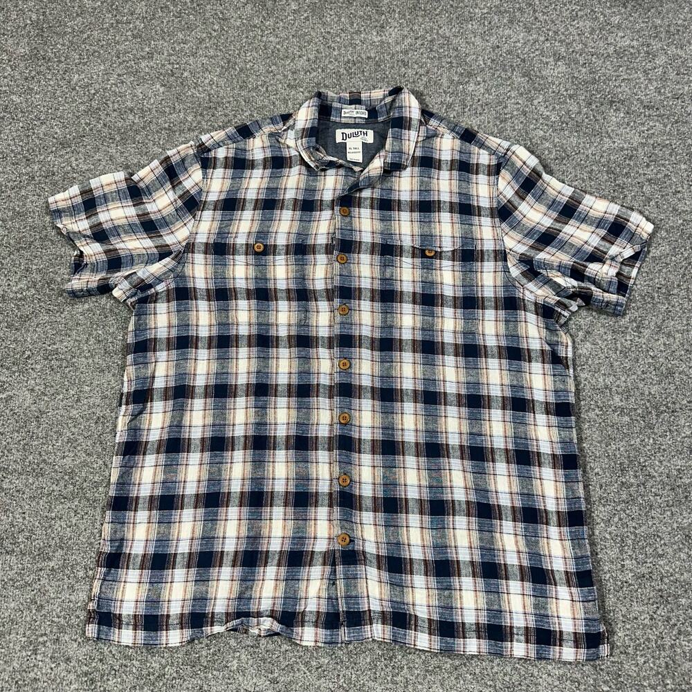 Duluth Trading Co Untucked Navy Plaid Short Sleeve Relaxed Fit Button Up Shirt